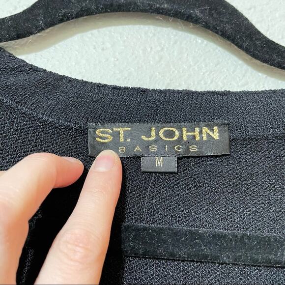 ST. John Black Santana Knit Short Sleeve Crew Neck Sweater Womens M Fall Casual - Picture 2 of 6